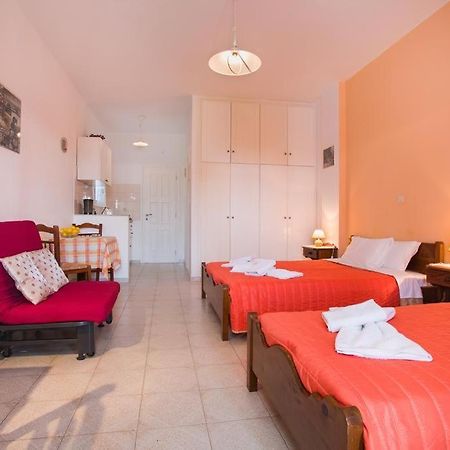 Betty Apartments Drios Buitenkant foto