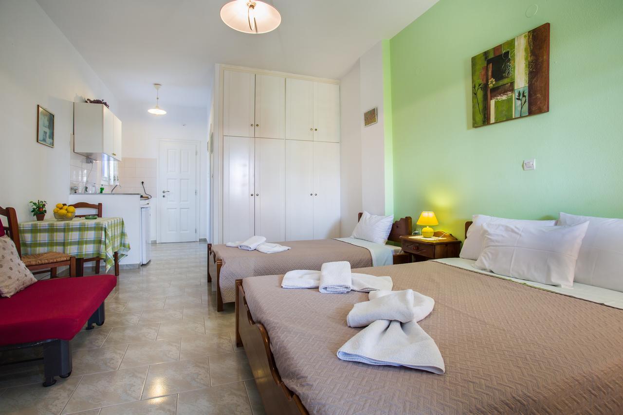 Betty Apartments Drios Buitenkant foto